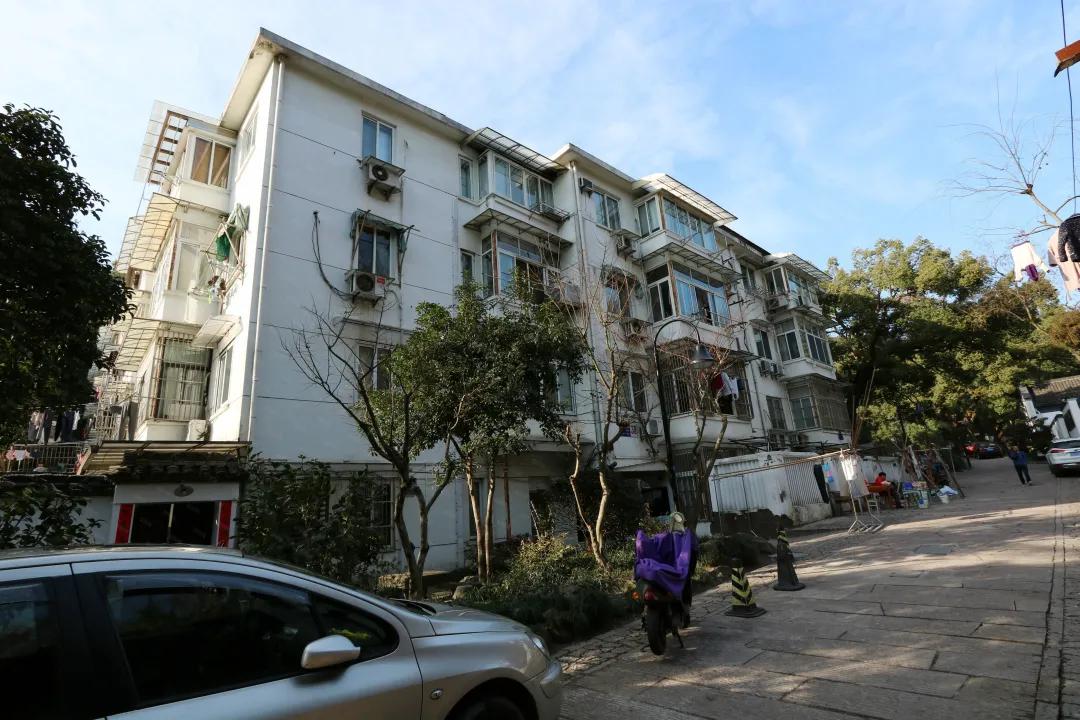 拒绝大厂、创业独游，0宣发14万用户：我要为杭州美食正名