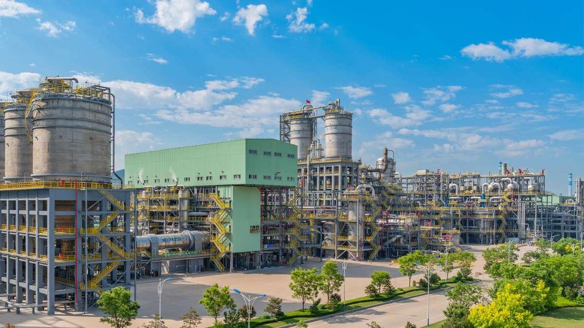 5月2日，商务部发布重磅阻断禁令，瞬间搅动全球金融市场，直面美方针对我国五家石化