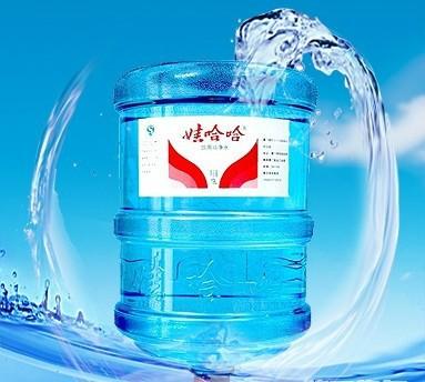 宗馥莉已经暴露了能力缺陷
如何看待宗馥莉变革娃哈哈的做法娃哈哈继承危机 宗馥莉遗
