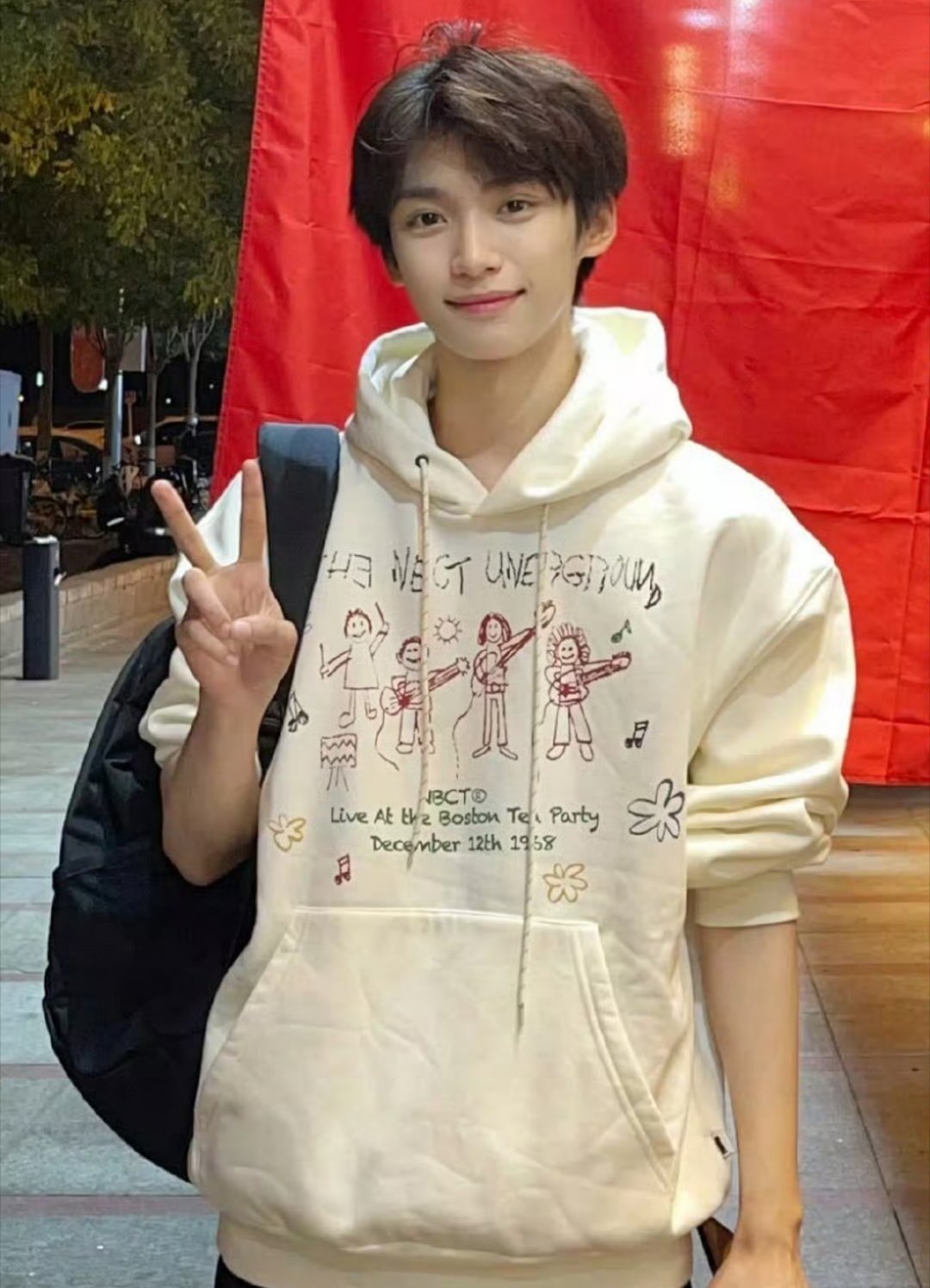 红豆生南国 梓渝是男模[流鼻血]帅的不能再帅了[害羞]我们江浙沪潮男不是说说而已