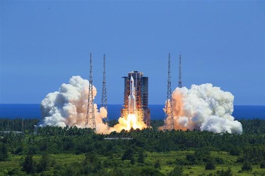 中国能置身事外吗？显然不可能。太空安全关乎到每一个国家的核心利益。中国的卫星通信