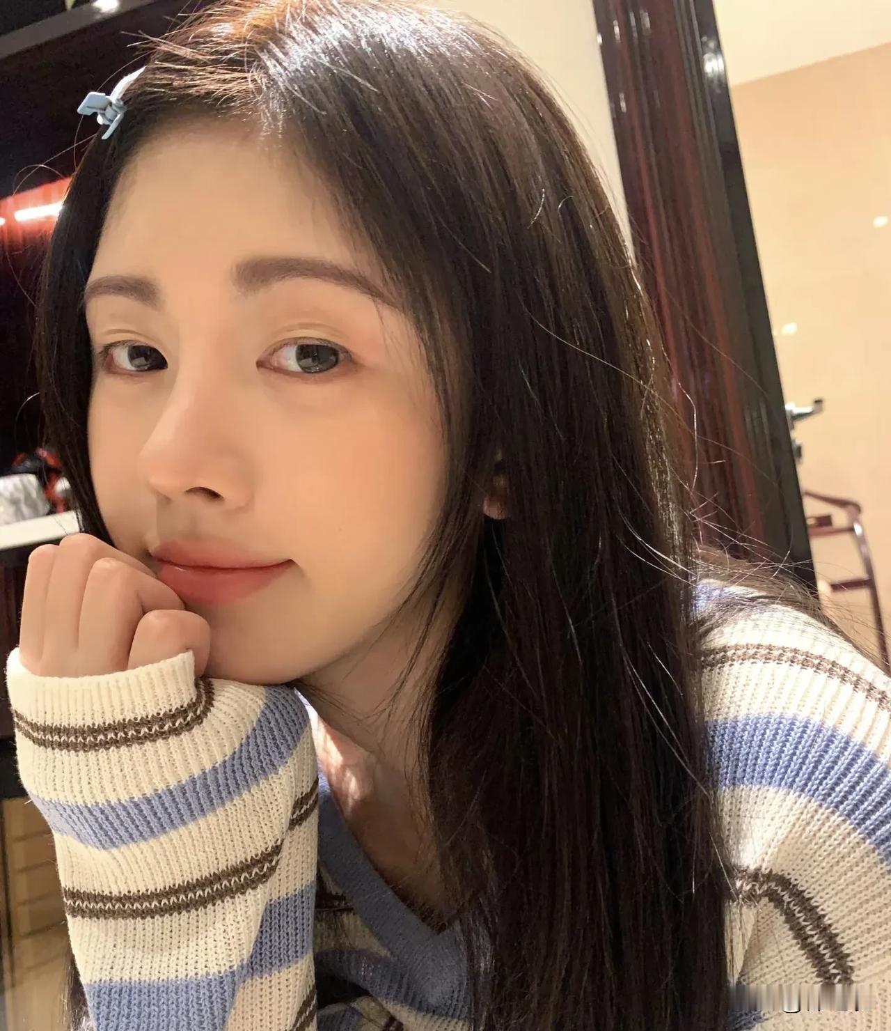 我不讨厌明星挣得多，反正明星只要正常交税就行了，明星，这个说没有门槛也算没有门槛