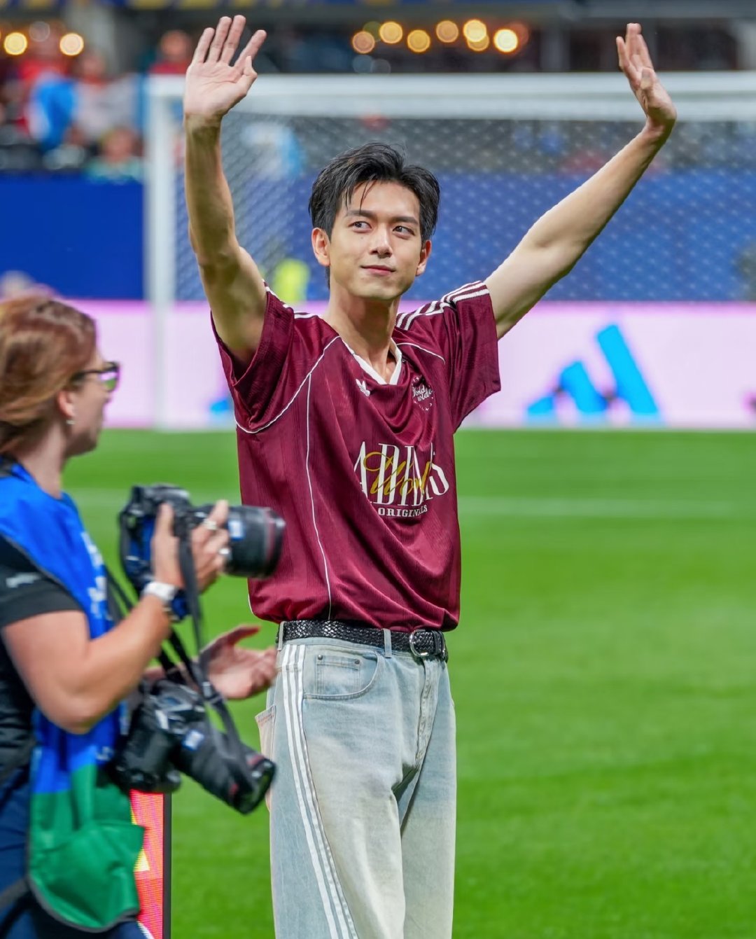 李现世界杯开球没转播李现世界杯开球没切镜头 李现世界杯开球没切镜头 