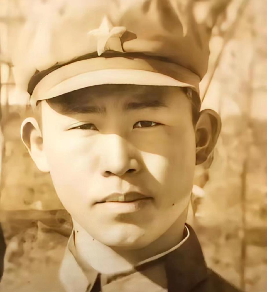 惊魂一刻！
1979年战场班长一句话识破敌情，
挽救全队！

你能想象吗？在炮火