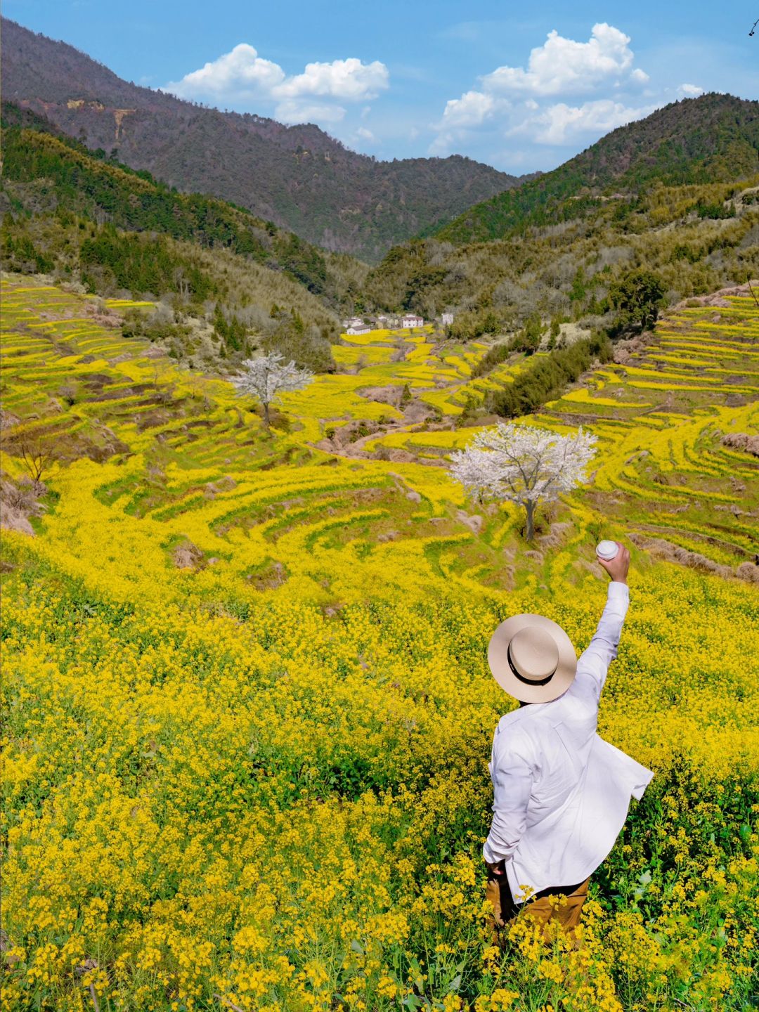 《国家地理》没骗我! 最美古村的春天有多绝‼