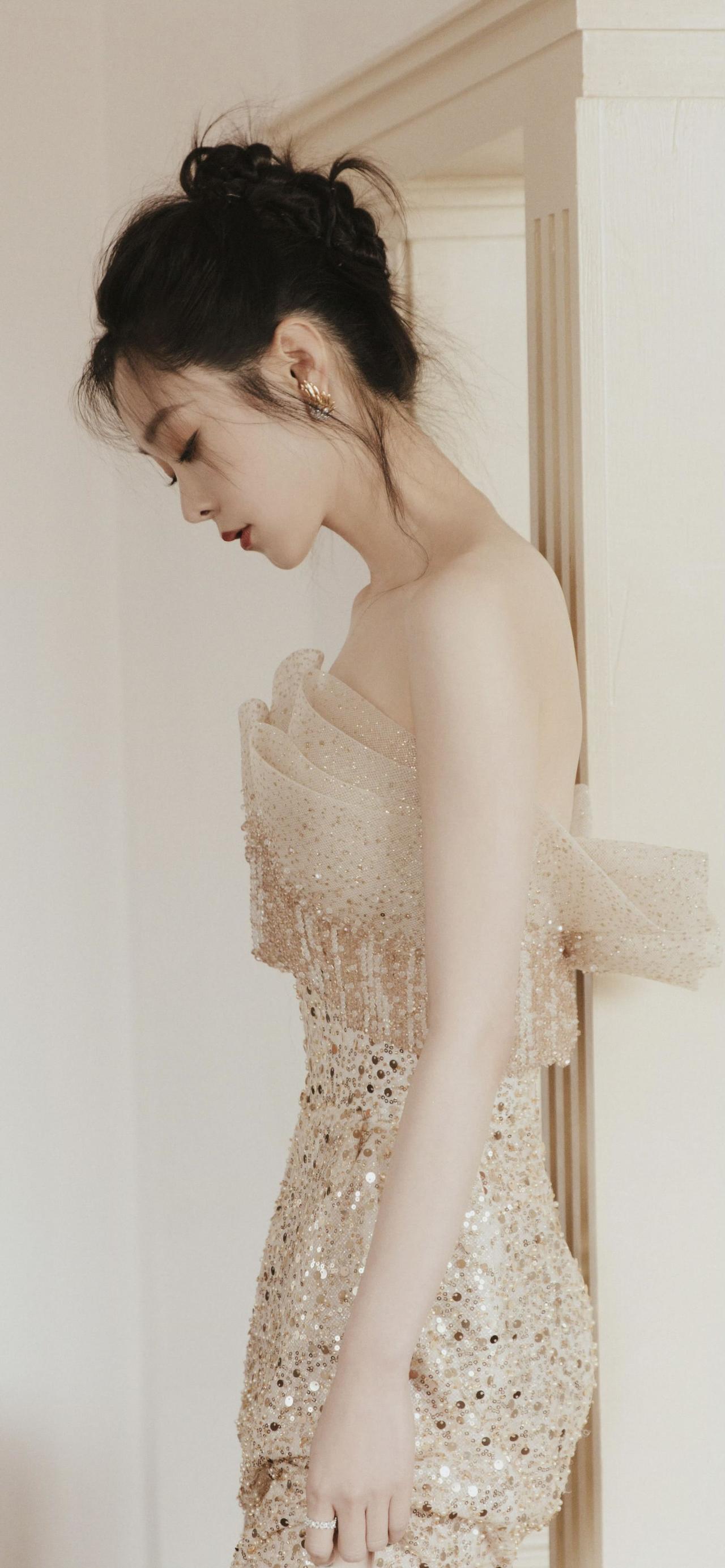 美女壁纸-第5926期-宋轶