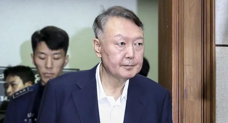尹锡悦被韩国内乱特检组求刑10年
