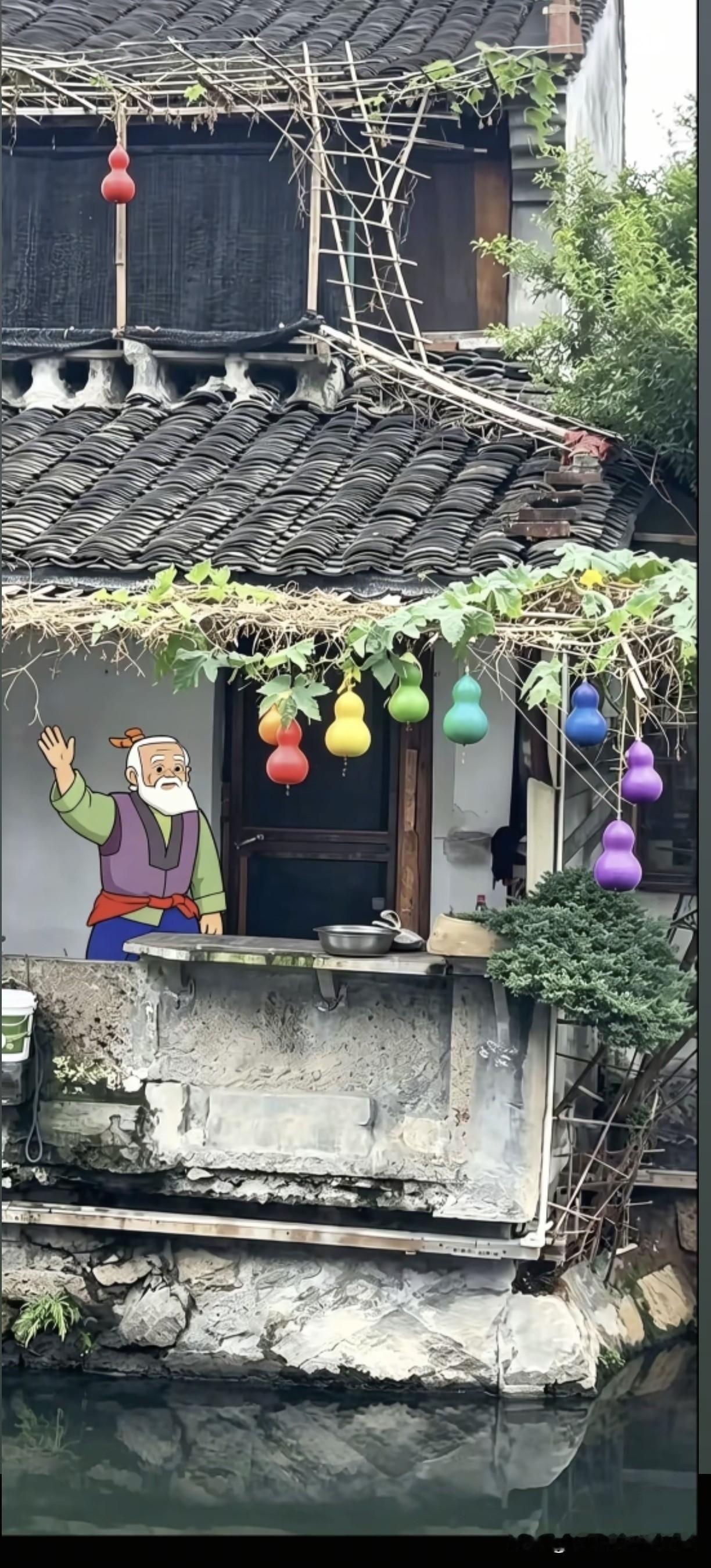 我刚刚看了采访视频，爷爷奶奶是失独家庭，奶奶说网友敲开了他们关了二十几年的心门！
