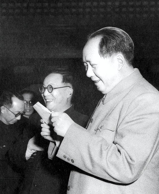 毛主席留下的四件传家宝，比金山银山更珍贵

咱们中国人讲究传家宝。有人传金条，有