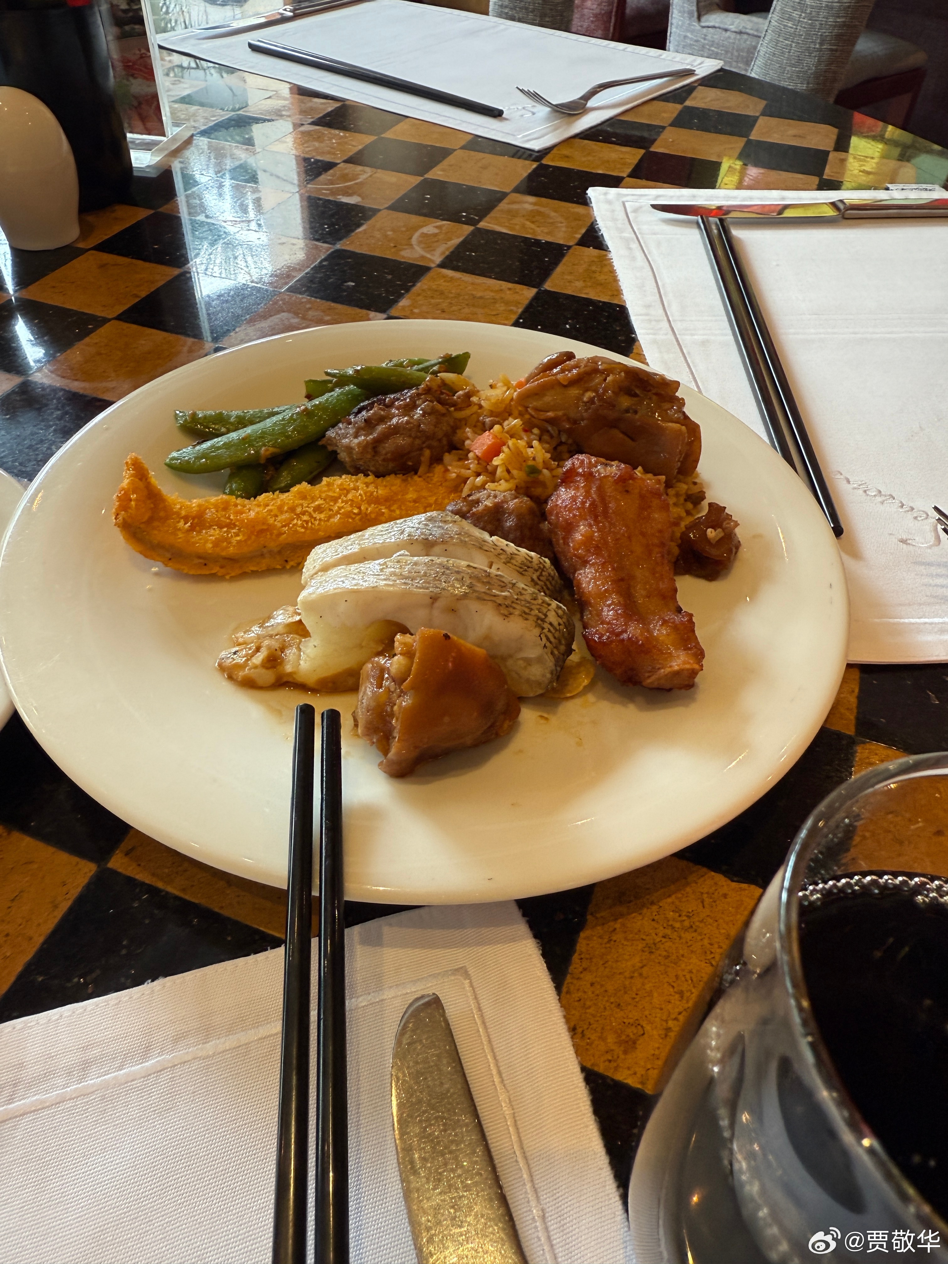 #每天早起打卡# 出差结束啦，吃完饭去高铁站。刚出来几天，还真有点想家呢。起床，