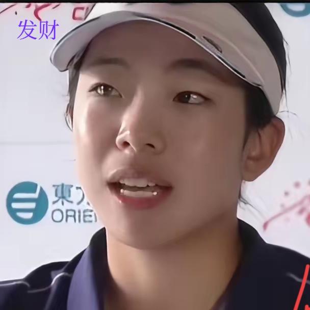 我从小都是妈妈陪着我，但是这一次比赛爸爸提前给我打电话，问宝贝，需不需要陪伴，虽