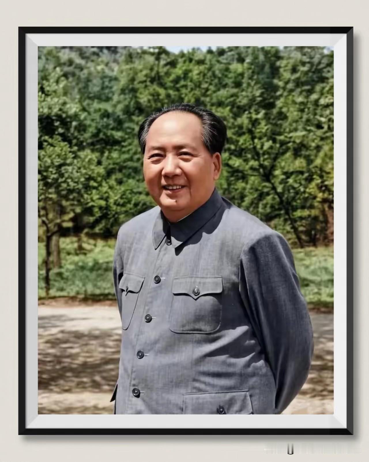 党和毛主席抓住机会，顺应天时，站在民族利益和命运的至高点上，经过斗争取得胜利。[