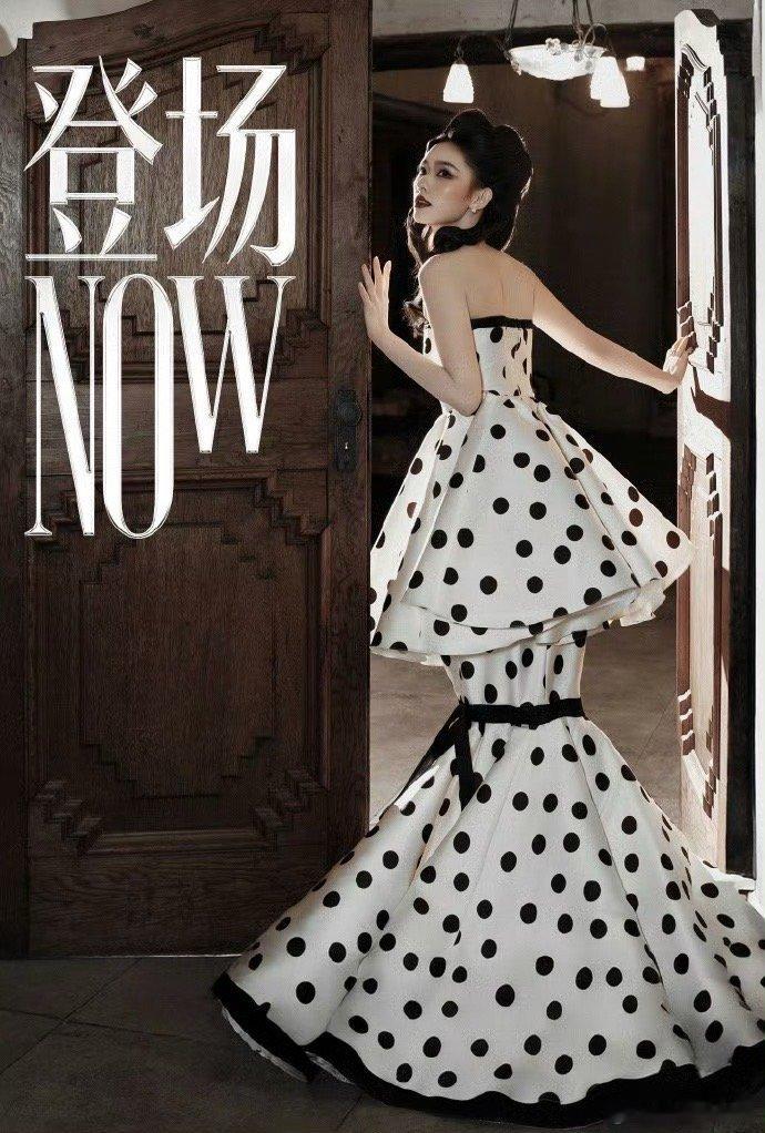 林允拍了三个年代的自己 30年代的温婉、90年代的坚韧、现代的光芒，林允在三个时