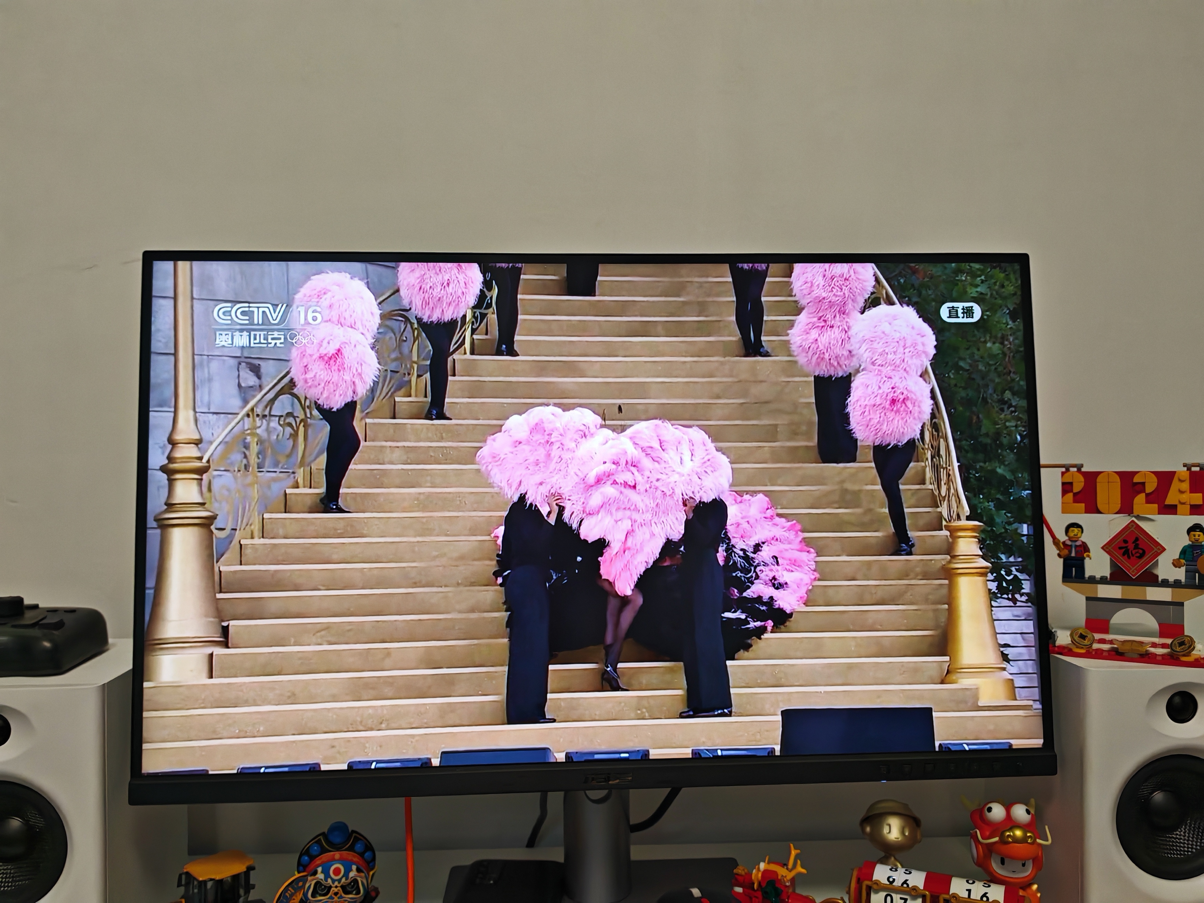#巴黎奥运开幕式#看奥运还得是央视，其他平台啥也看不到 #巴黎奥运看点# ​​​