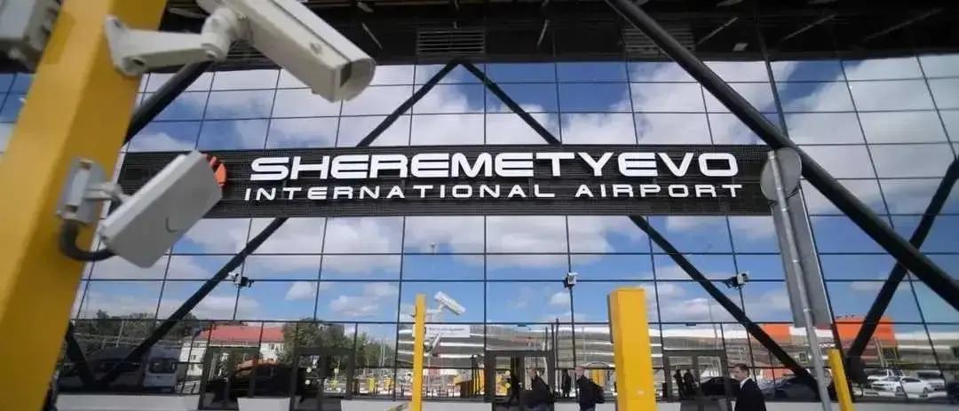 开战以来最解气的一幕！乌克兰军队用实力证明：莫斯科不再是安全岛。12月28日，乌