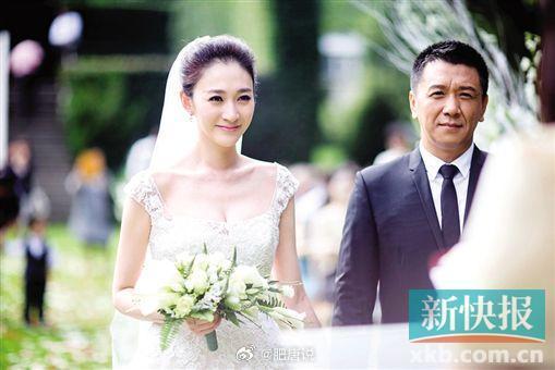 李小冉官宣离婚✨去年就分开了李小冉发文，透露和徐佳宁去年已经离婚，各自安好互不牵