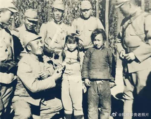 抗战时期，日军拍摄的“日中亲善”照片 