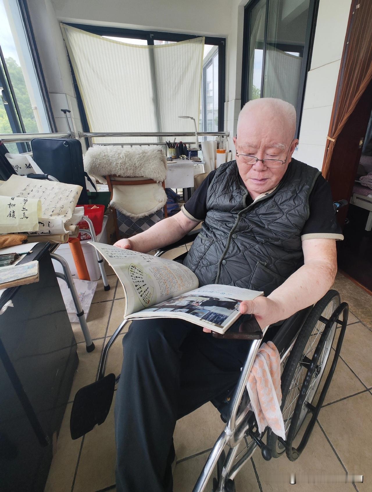 无锡著名书法家盛九皋最新作品来啦，真的佩服他坚持创作不懈的精神。 
这是2026