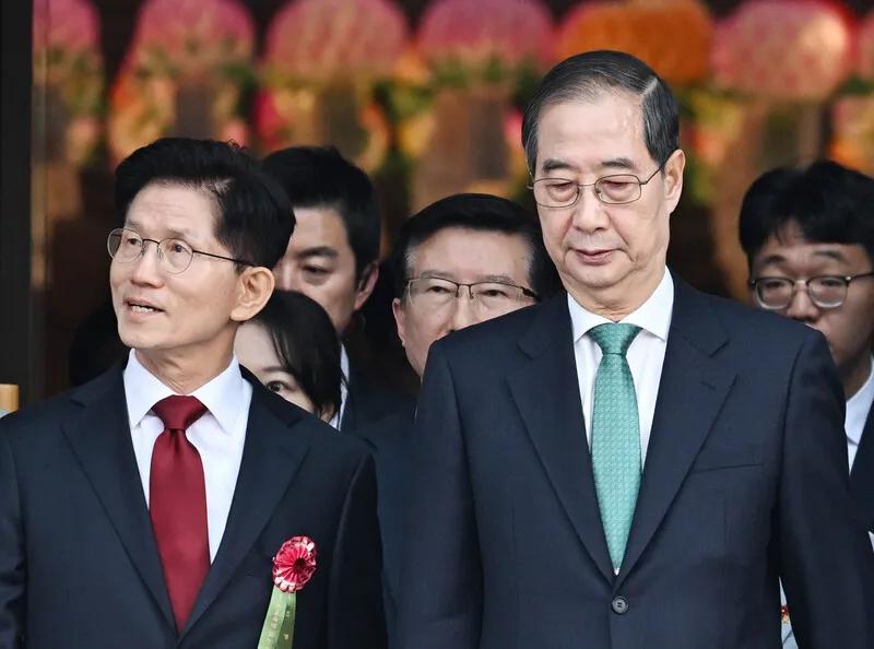 国民力量党支持层更青睐韩德洙，金文洙陷生存危机

5日，连续发布的多项舆论调查结