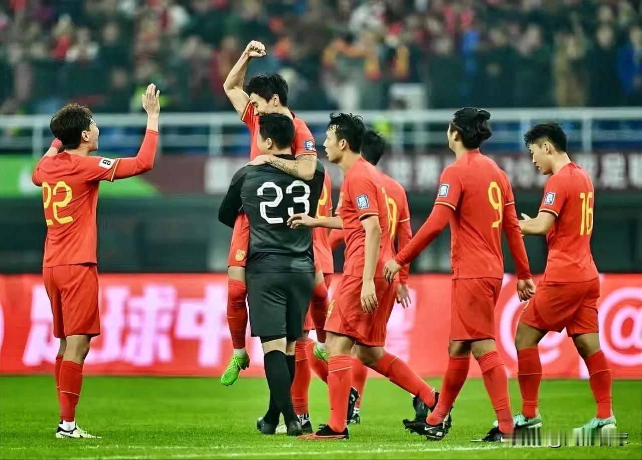 确实太幸运了！中国男足0-1韩国依然打进18强，看看统计男足的表现如何？
射门：