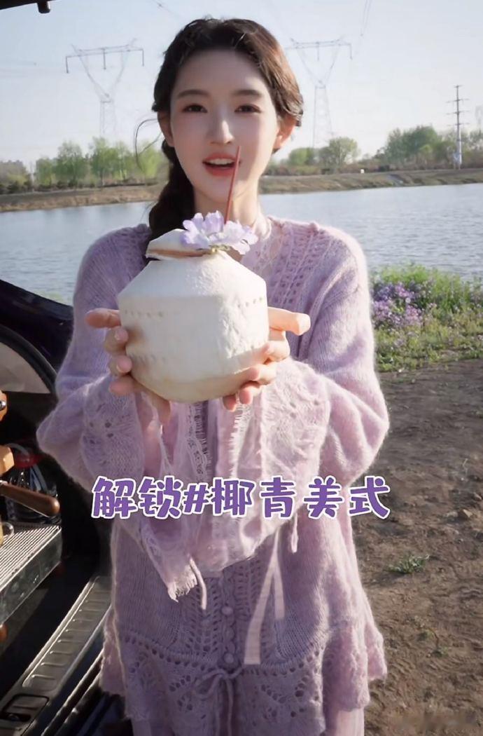 王玉雯终于品上手磨咖啡了相信很多人都有同款经历，一开始图方便喝速溶、平价咖啡，后