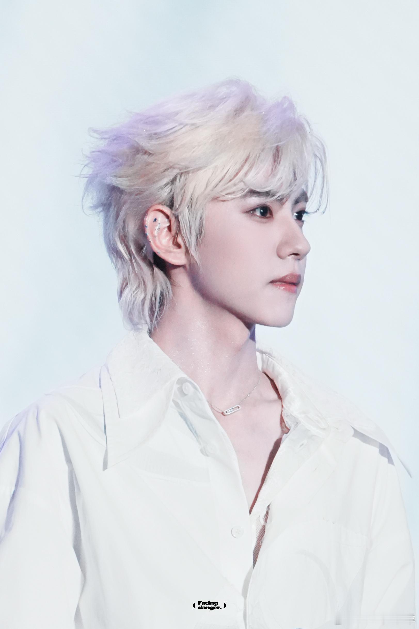 展丞🦊🐰展丞 和我有关的三个字 愿神明偏爱，佑展丞一往无前🩷💚 