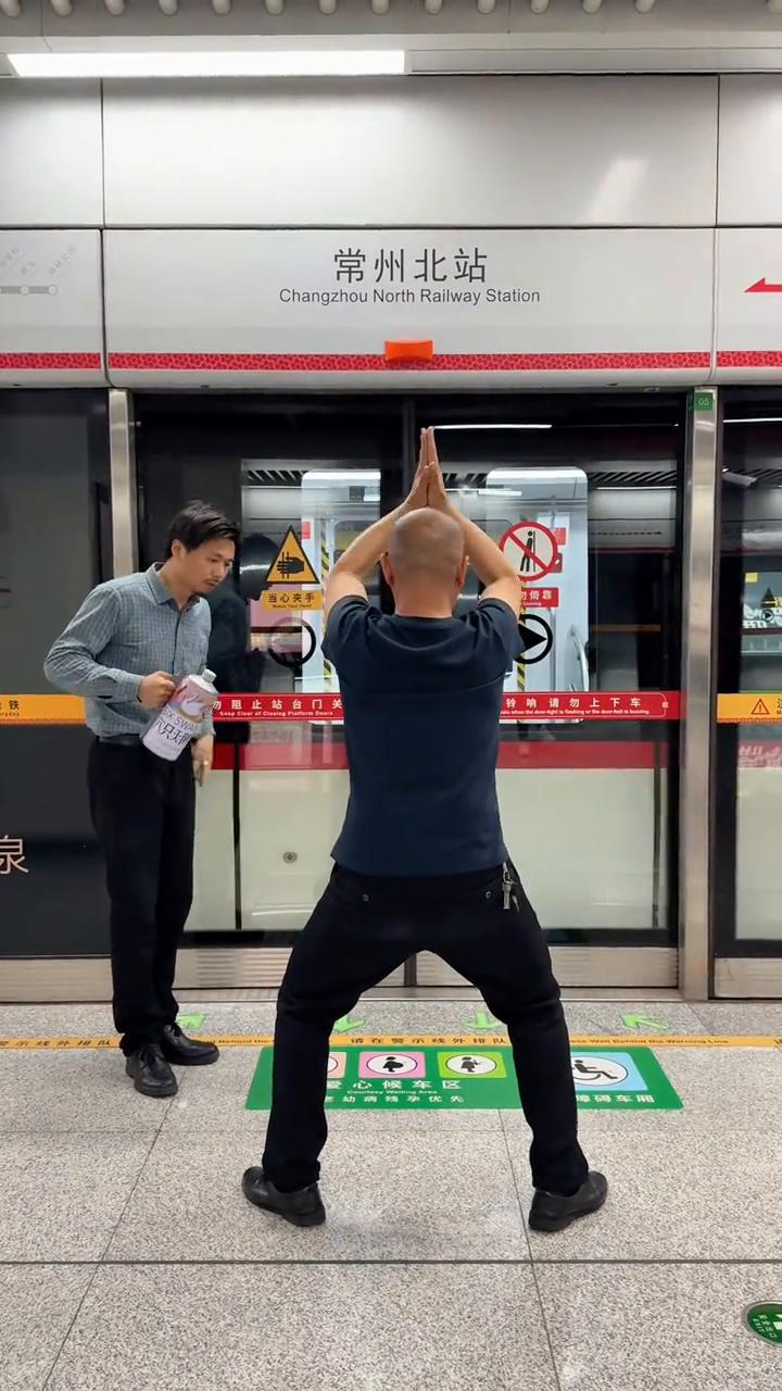 要做一个专业的演员。