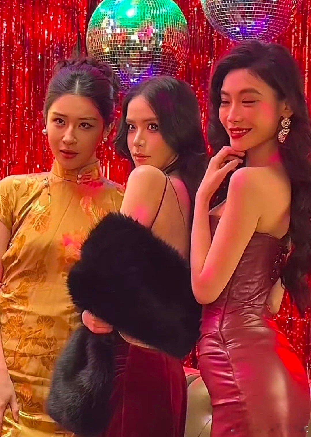 网红[微笑] 