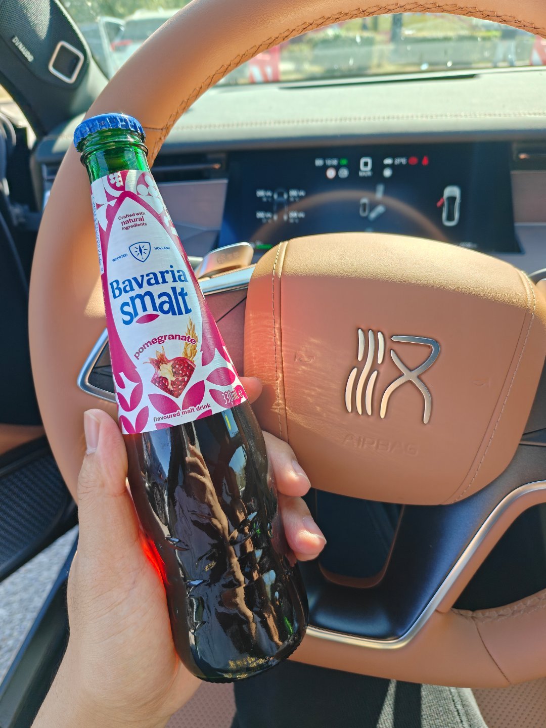 适合开车喝的“风味啤酒”[泪奔]有酒味，但酒精度=0[流鼻血]有啤酒瓶盖，但手拧