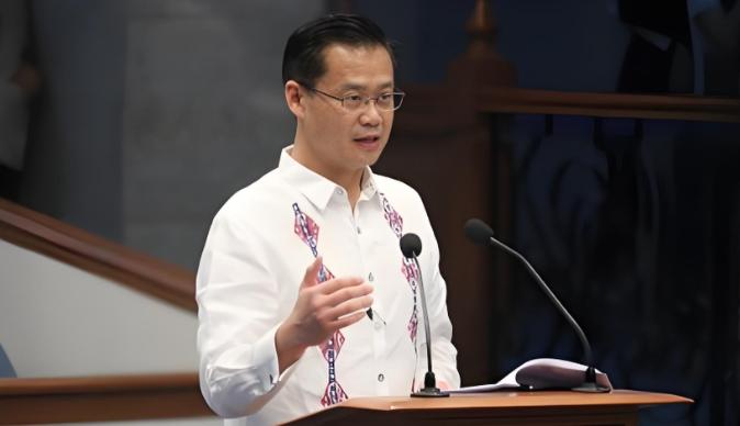 加查利安终于硬气一回！菲律宾新任参议长公正喊话：有本事就拿出核心证据。

8 月