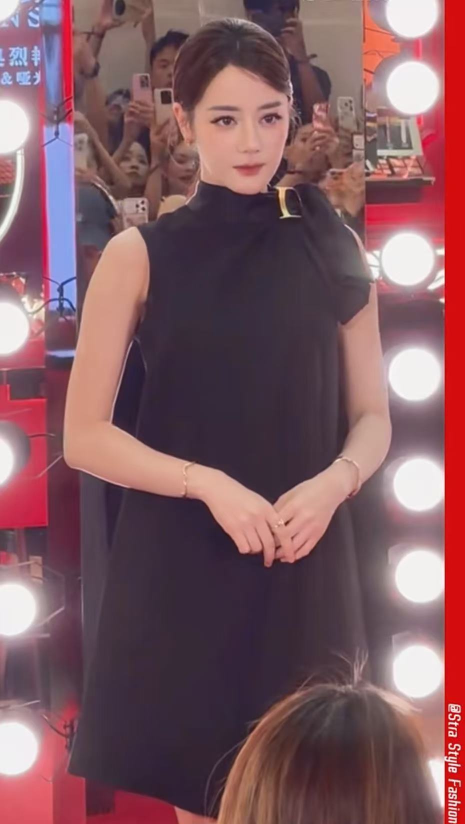 迪丽热巴南京迪奥活动造型迪丽热巴南京造型迪丽热巴太美了
