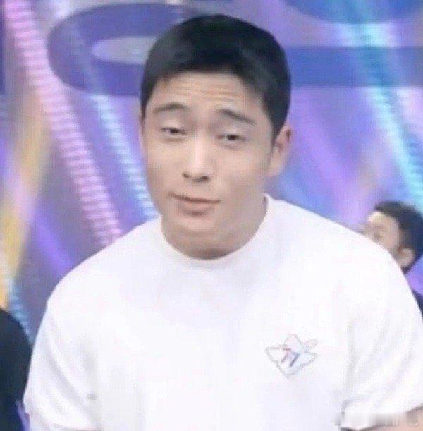 郑在玹在nct127连门面都不是，粉丝就说他是新的韩国果旗？ 