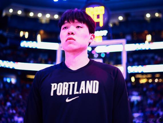 12月06日讯 开拓者官方宣布，已从G联盟撕裂之城混音队召回中国球员、新秀中锋杨