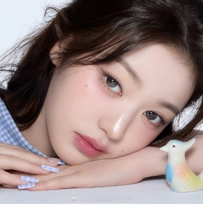 辛德瑞拉张元英上线🩵💙 