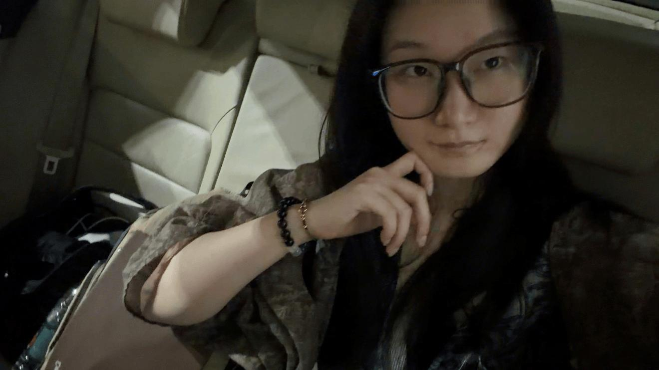一雪发布自拍：超级特种兵单人旅行，这一周将会去七个地方