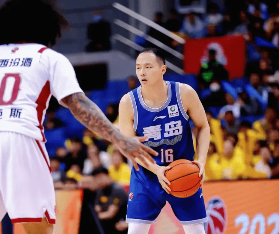 致命失误！王奕博出战20分钟，5中2、三分2中1得到6分2失误