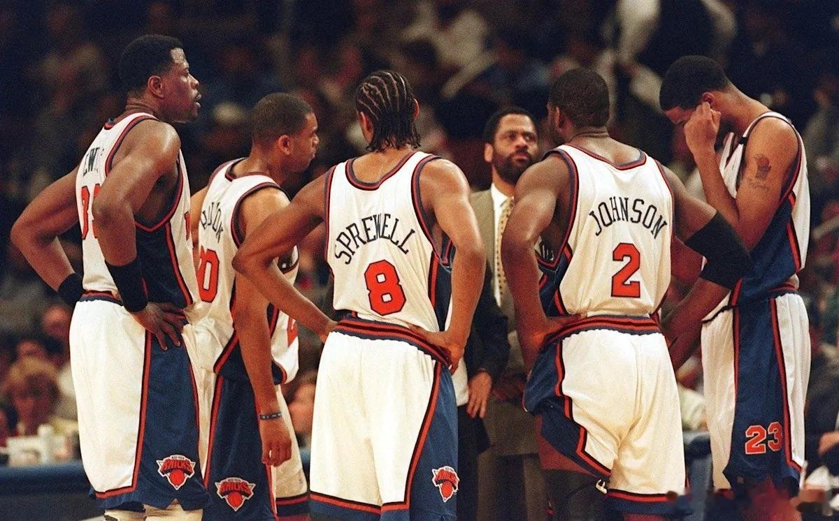 1999 年纽约尼克斯队。他们上一次打进 NBA 总决赛……直到现在。尼克斯4连