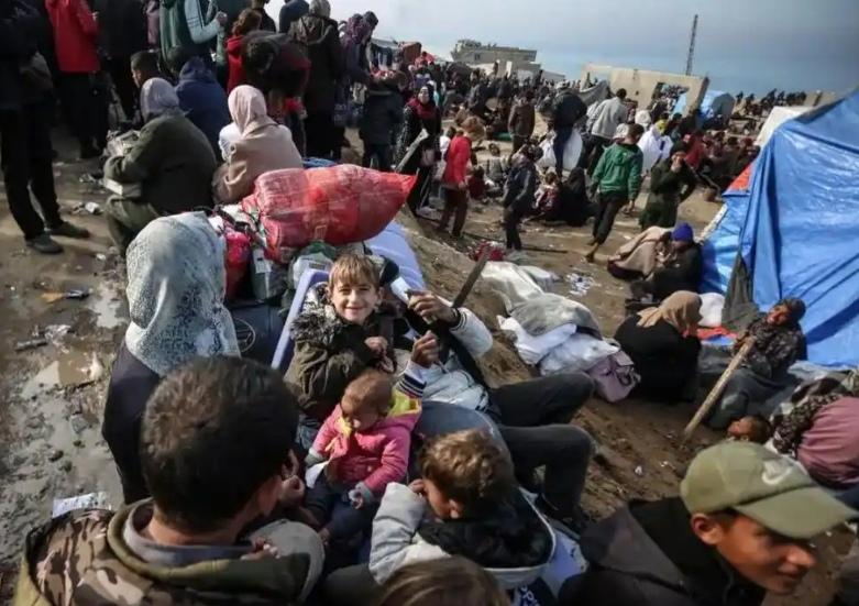 俄乌美三方会谈这事，就像一场利益博弈的棋局。美媒报道克宫否认了三方会谈的可能性，