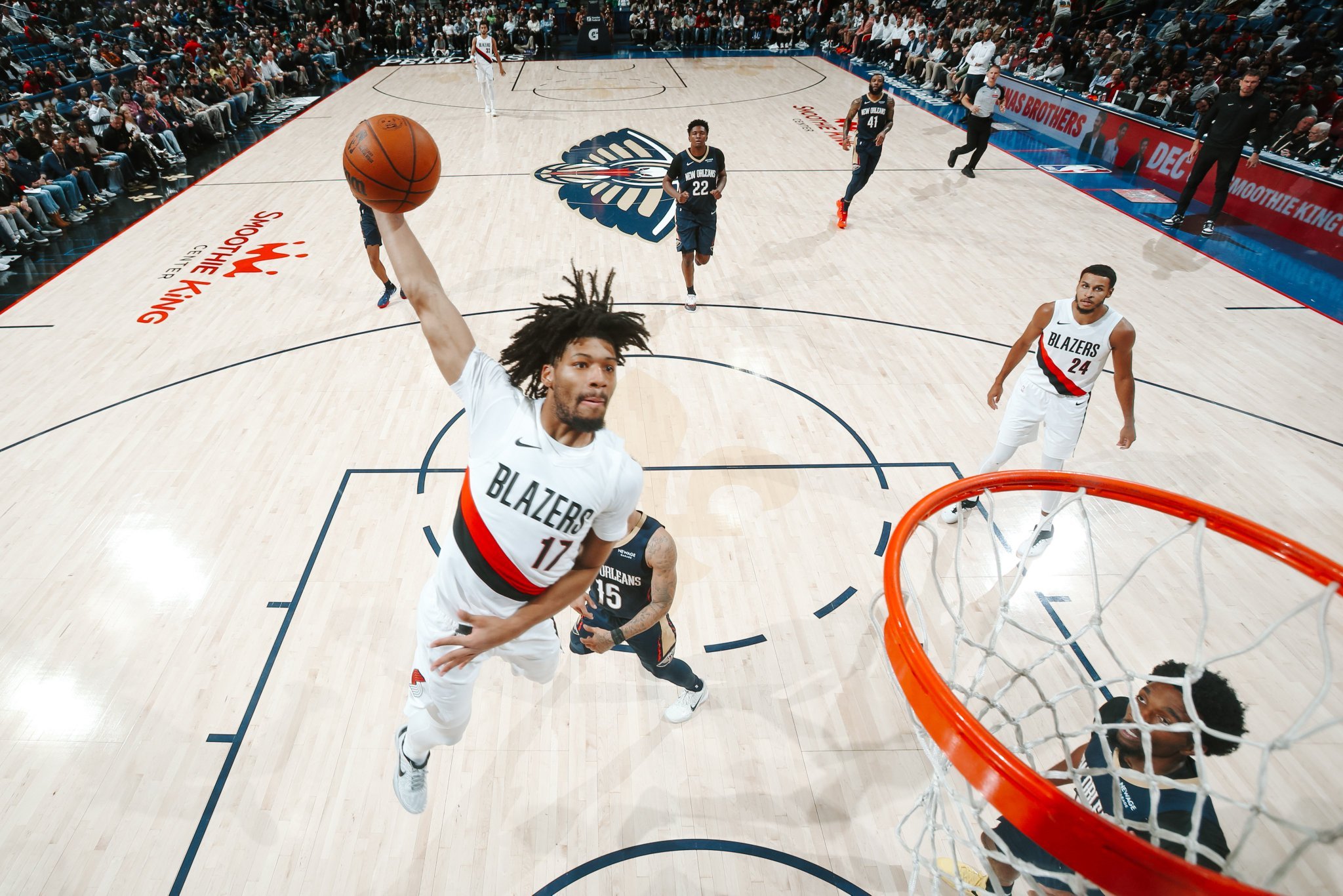 夏普得分效率的提升，是个好消息，连续两场30+，进入11月:25.6分6板1.6