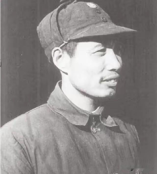 建国后罕见一幕：张震两次申请求学，彭德怀狠心婉拒，背后藏着良苦用心
 
很多开国