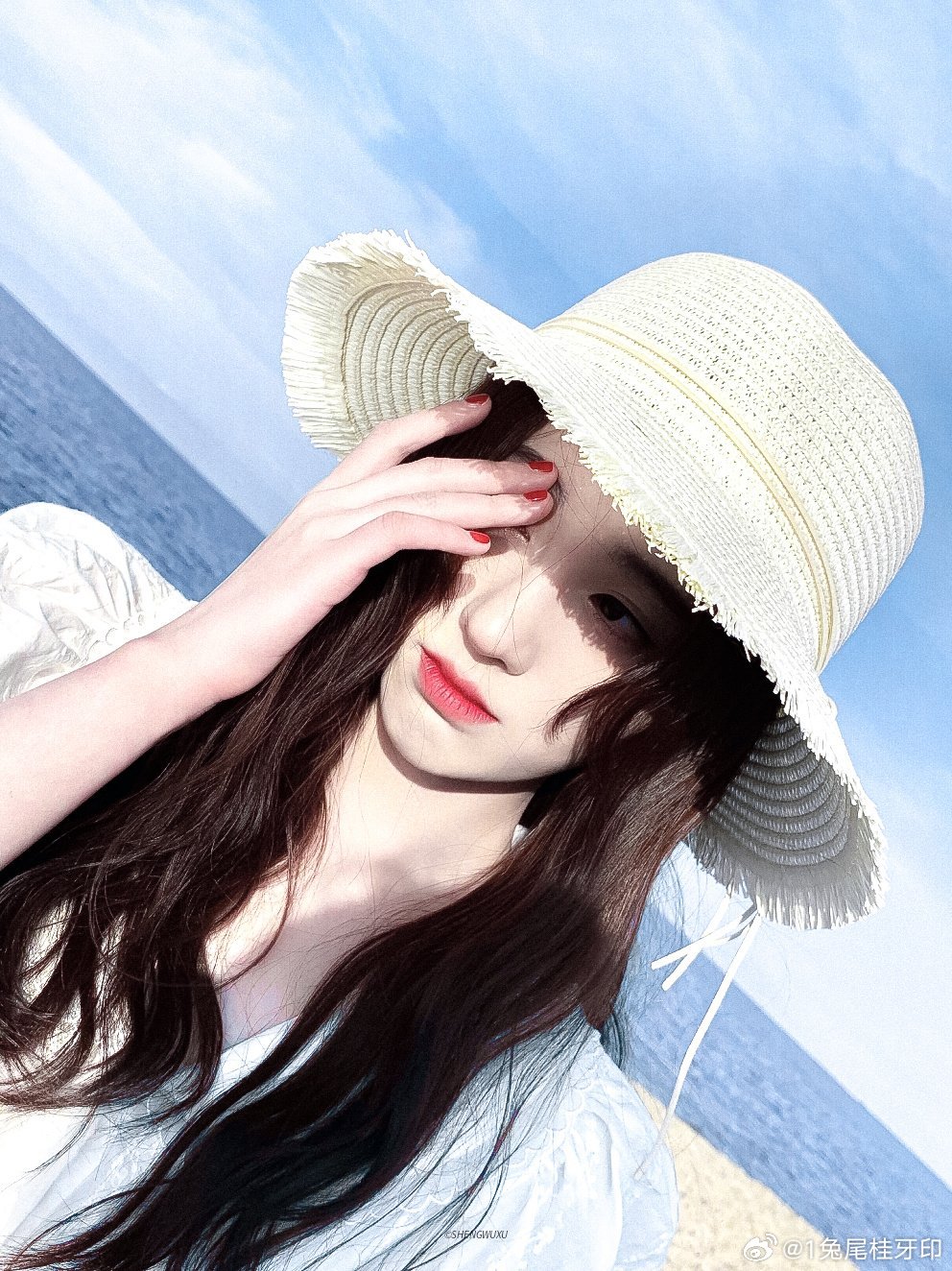 鞠婧祎[超话] jjy鞠婧祎苏绿夏 jjy鞠婧祎万花世界 🥃 夜风吹过那扇窗口