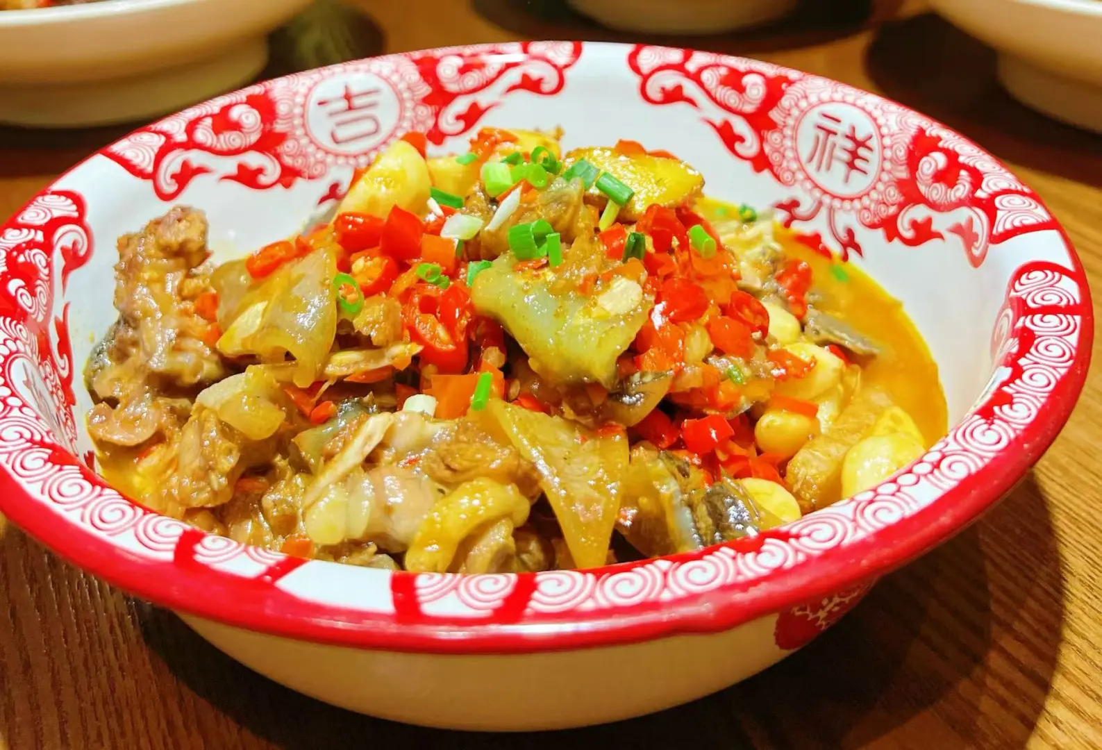 每次出差都要打听一下周边有什么好吃的美食