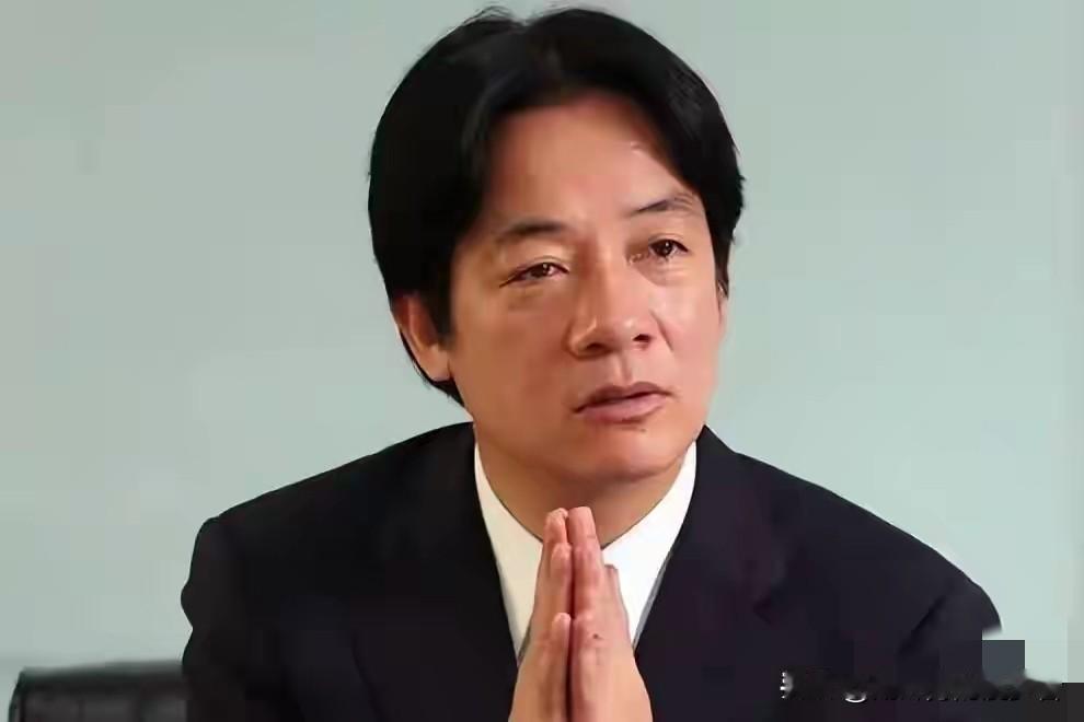 赖清德离台不到48小时，美国喊话大陆，大陆已看清：特朗普在怕啥
赖清德以偷鸡摸狗