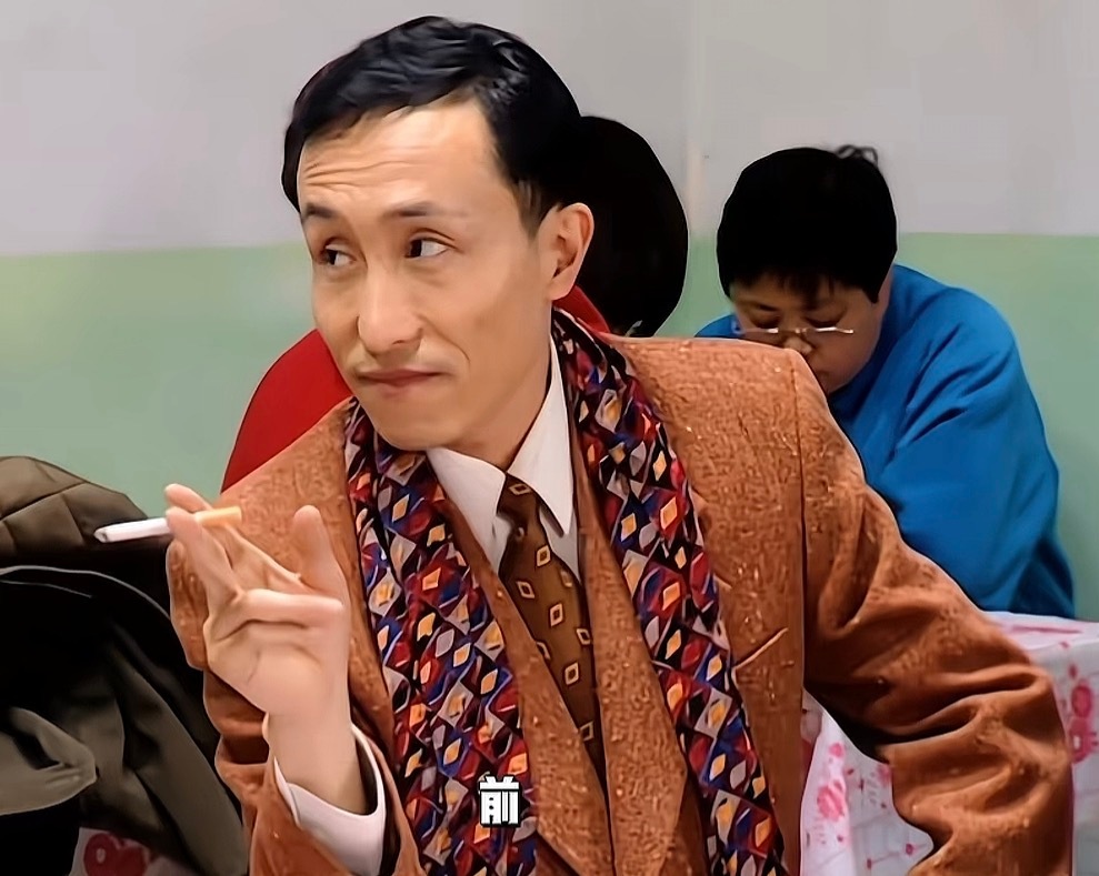 我最近确实瘦了，就是肠胃受损，根本吃不下东西。平时我最爱的麦当劳，小火锅，一想，