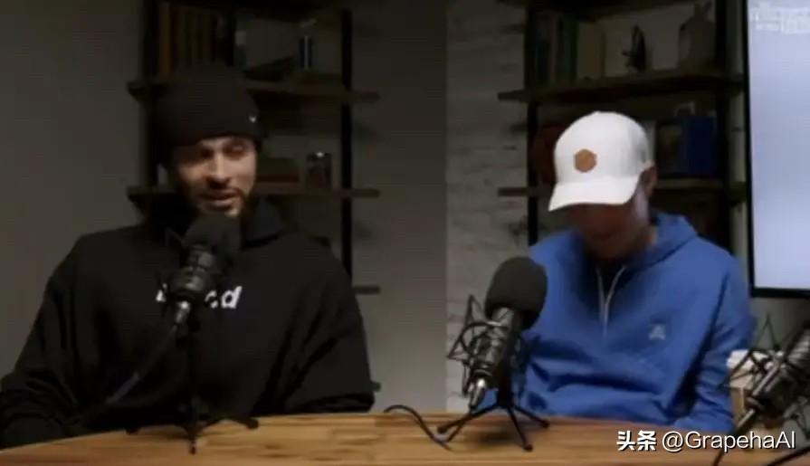 小南斯在节目中回忆2018年总决赛首战，谈到杜兰特关键回合的判罚：

“首先，那