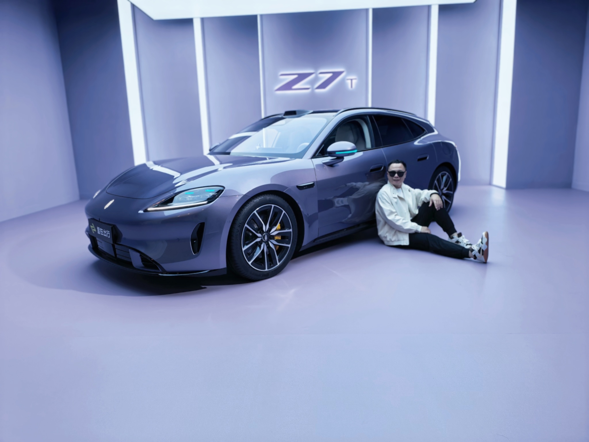 尚界z7谁看谁尚头 拍完尚界Z7T，拍的是紫色，颜色挺时尚。如果让我用一句话形容