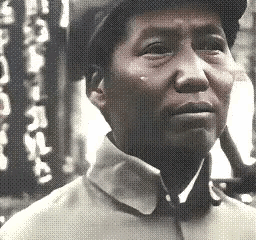 天连五岭银锄落，地动三河铁臂摇：中国人刻在骨子里的力量
 
谁能想到，一句诗词道