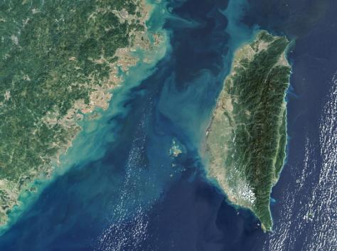台湾问题终将解决，但方式未必只有一种。武力统一代价沉重，被动和平同样不轻松。于是