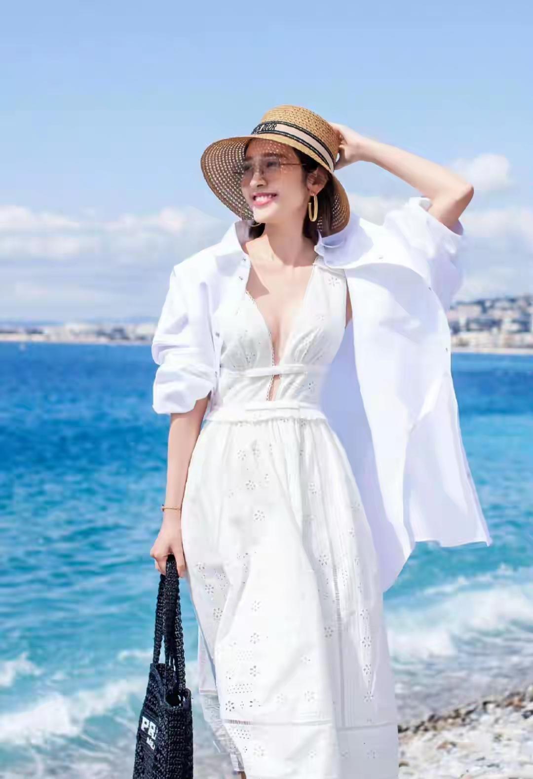 唐艺昕晒图笔记大赛