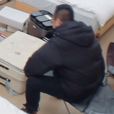 种地吧禁止虐待老人李乃文切西瓜那吐槽太逗，张绍刚还惨遭椅子暗算。李乃文、张绍刚来